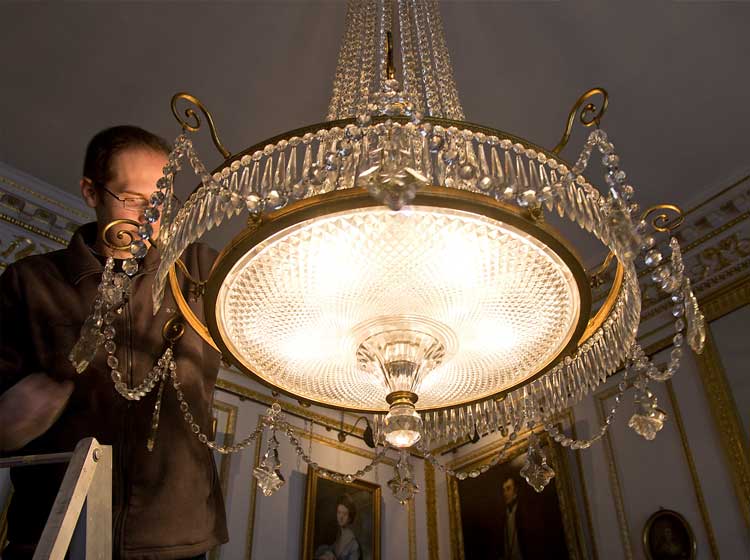 Chandelier Light Fixture Cleaning, Chandelier Cleaning Los Angeles